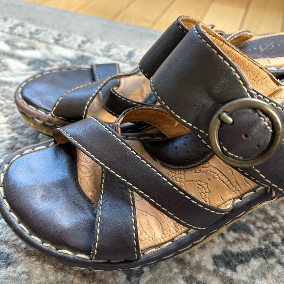 B.O.C Wedge Leather Sandals - Picture 3 of 5